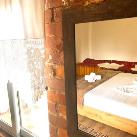 Muzhaqi * Nivice (Vlore)