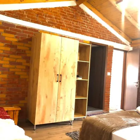 Muzhaqi Nivice (Vlore)