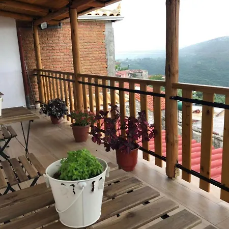 Muzhaqi Apartamento
