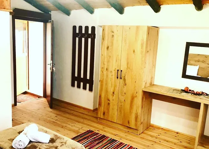 Muzhaqi Apartment *