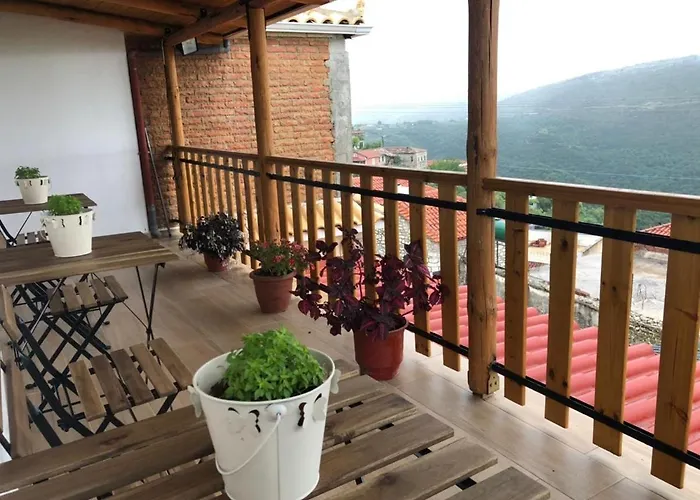 Muzhaqi Apartment
