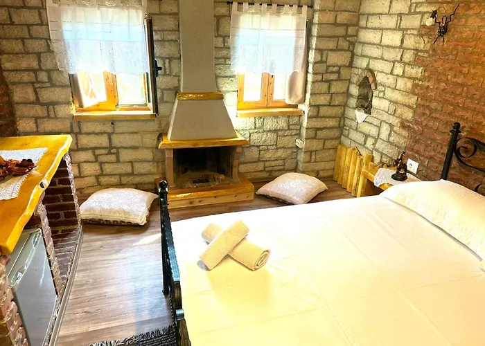 Muzhaqi Apartment Nivice (Vlore)